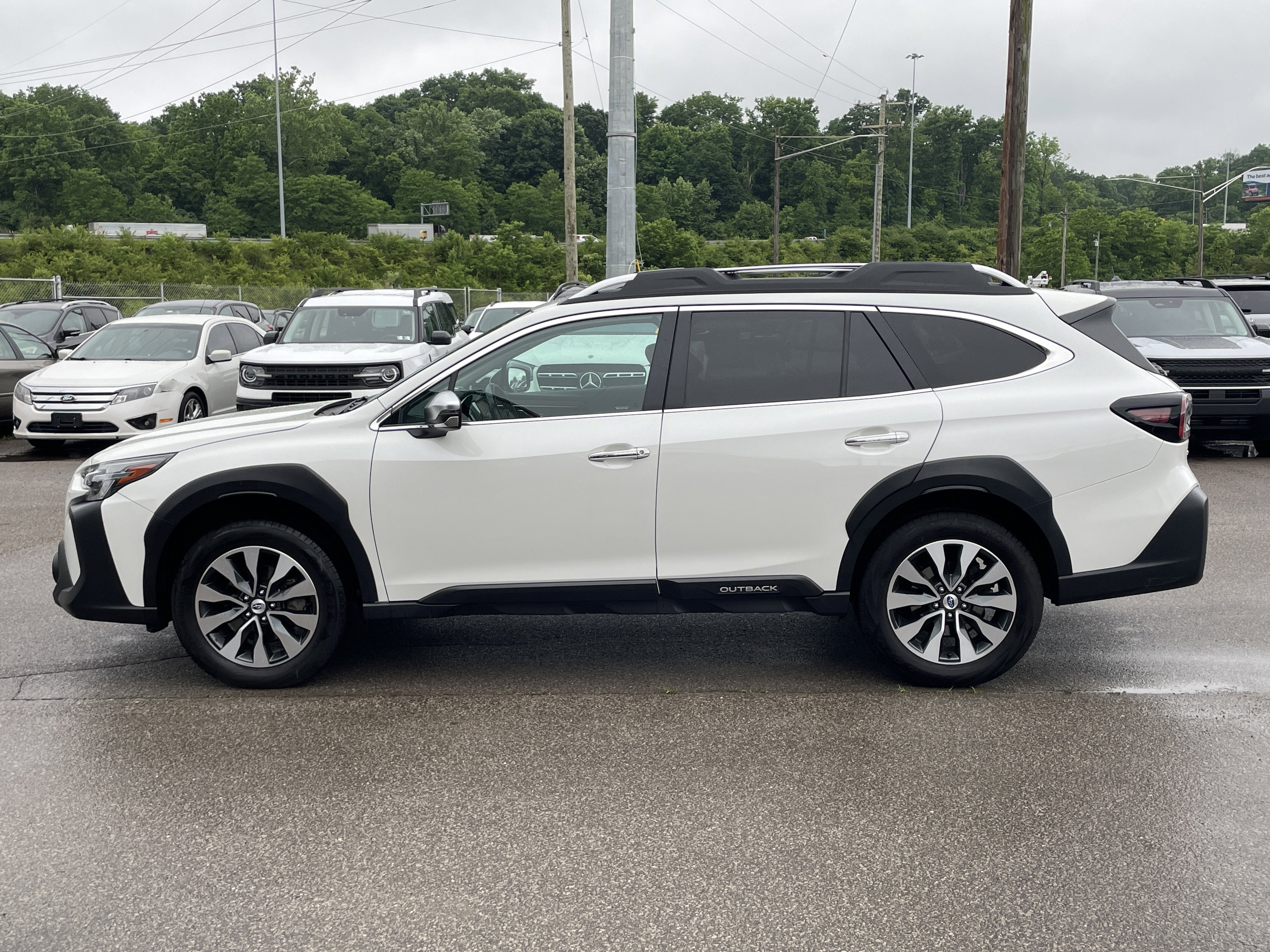 2023 Subaru Outback Touring