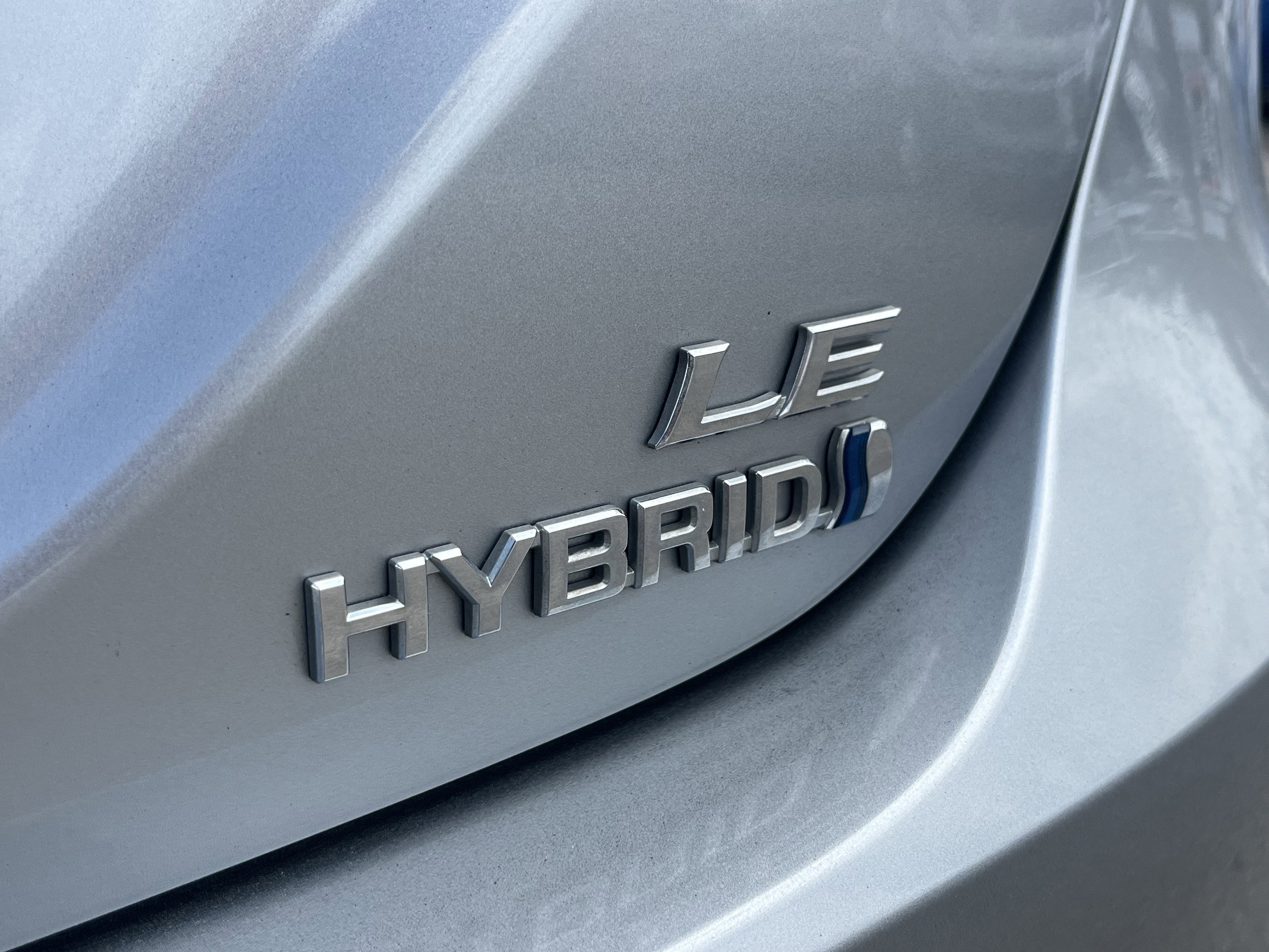 2024 Toyota Camry Hybrid LE