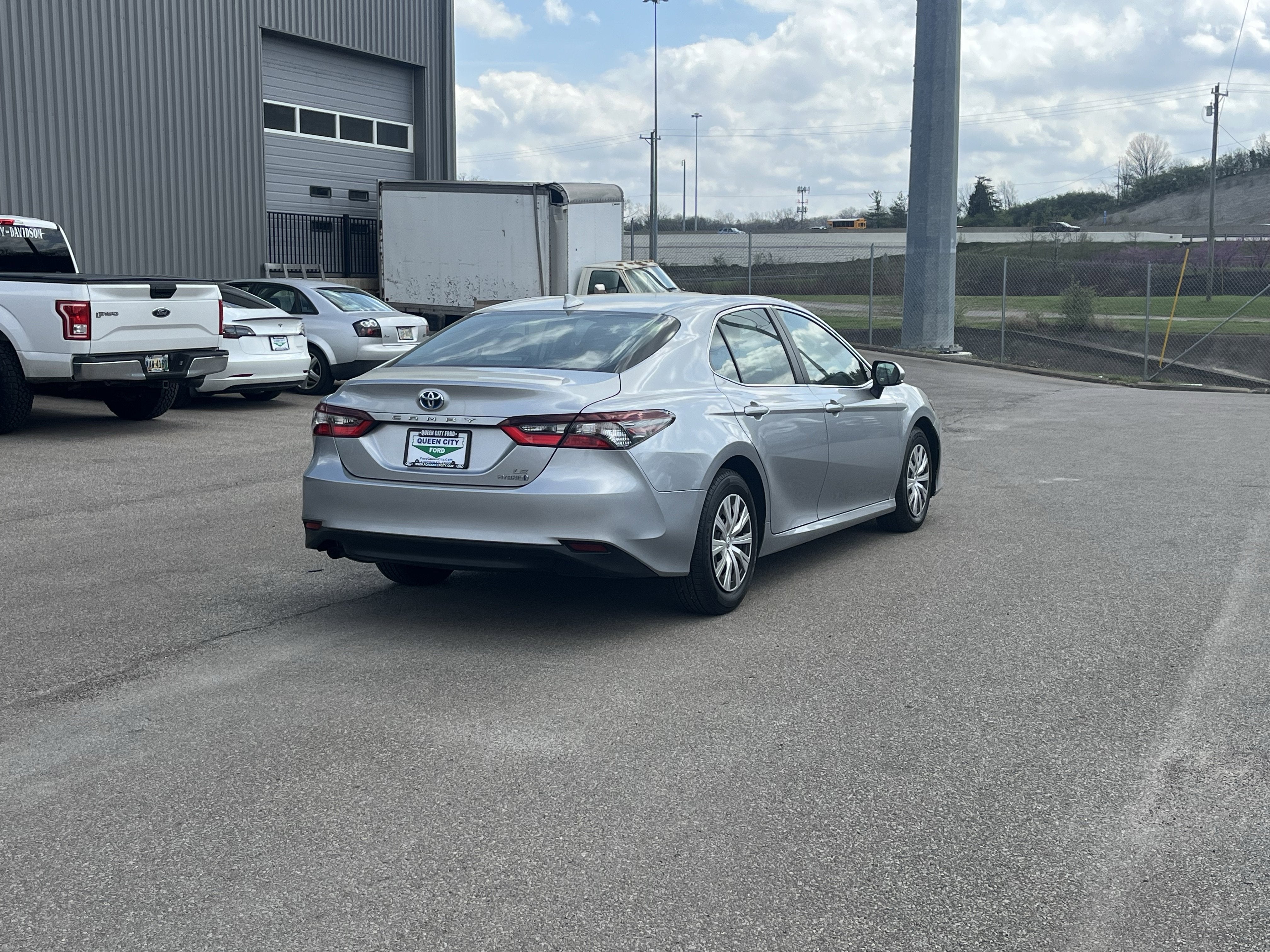 2024 Toyota Camry Hybrid LE