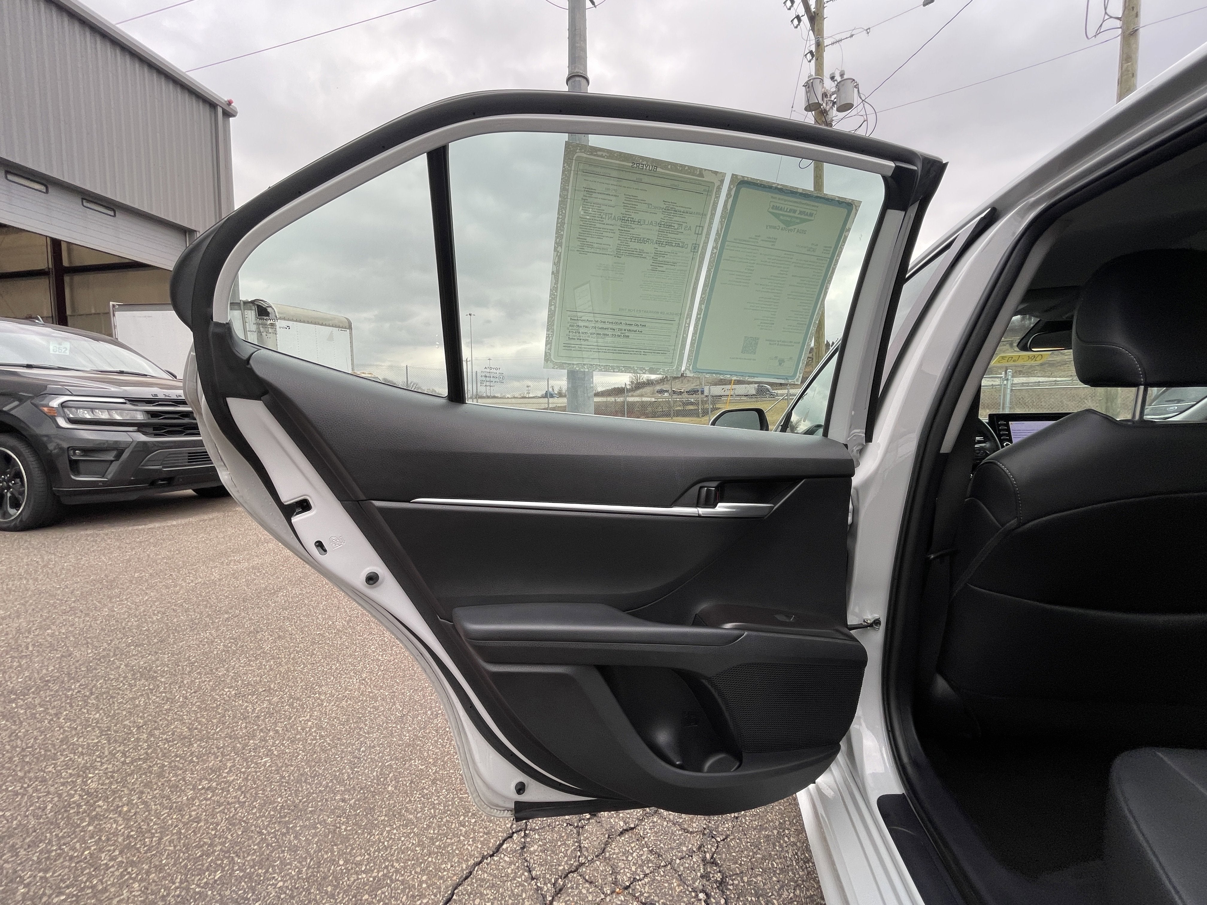 2024 Toyota Camry SE