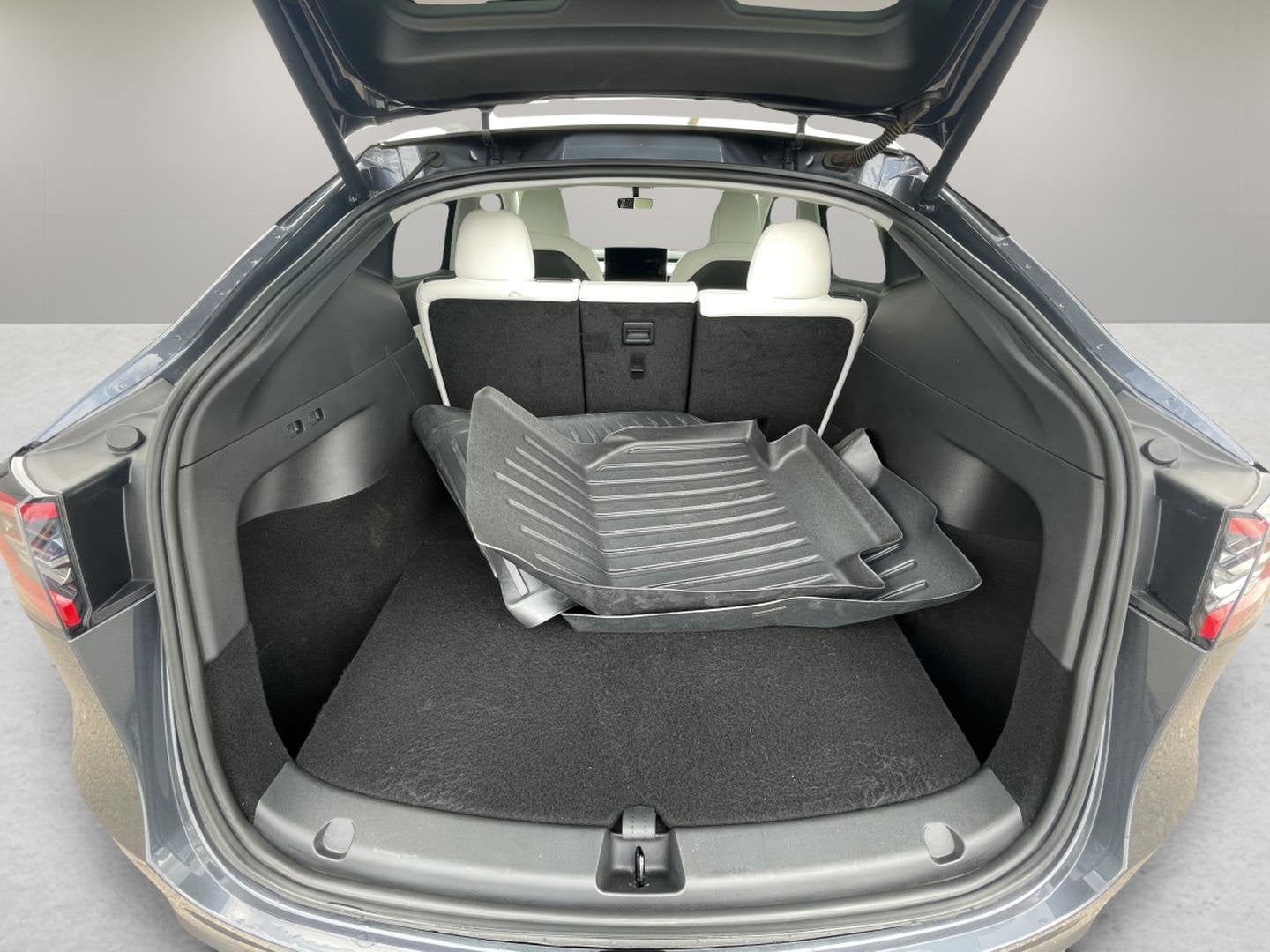 2020 Tesla Model Y Performance