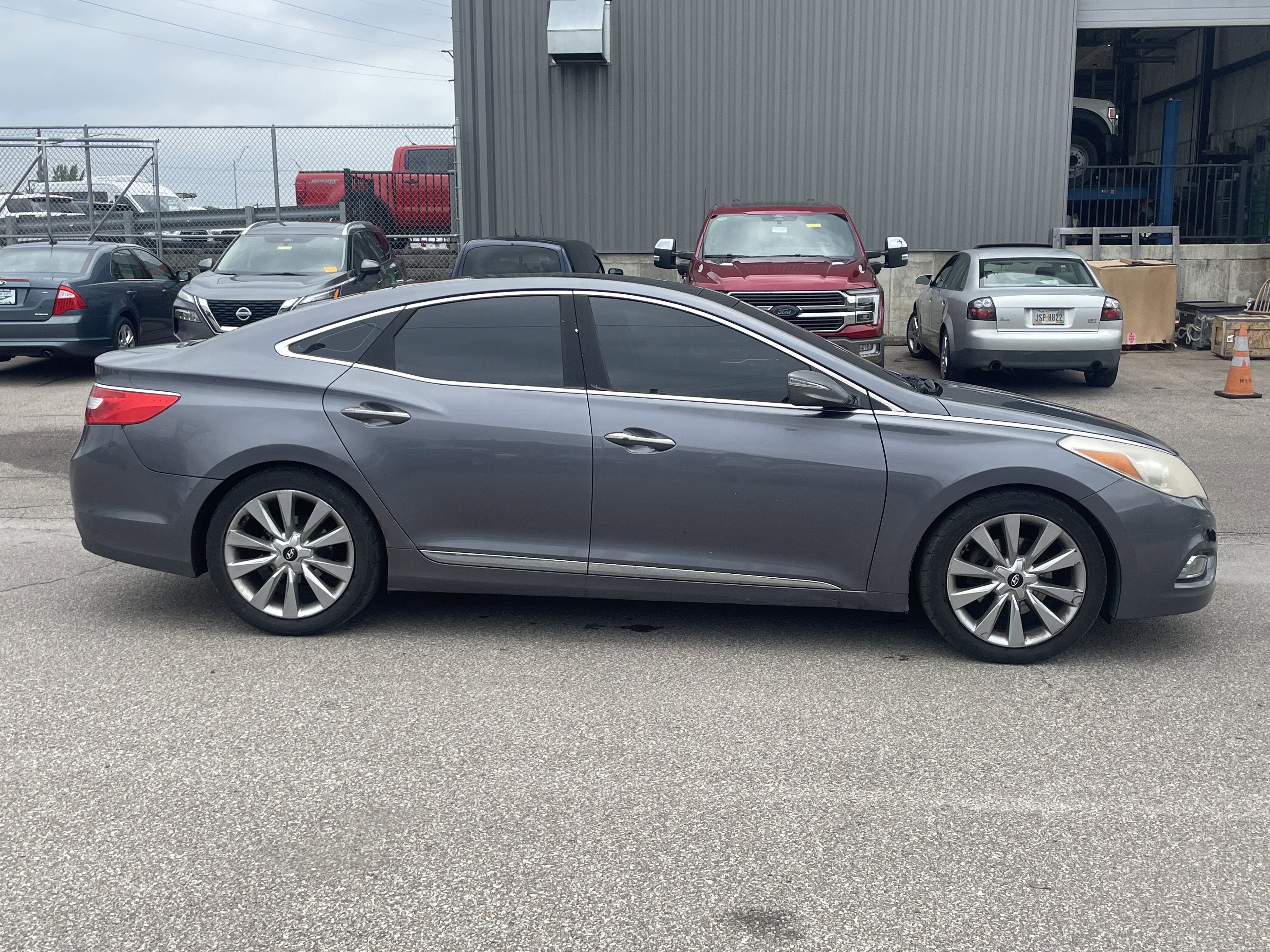2012 Hyundai Azera Base