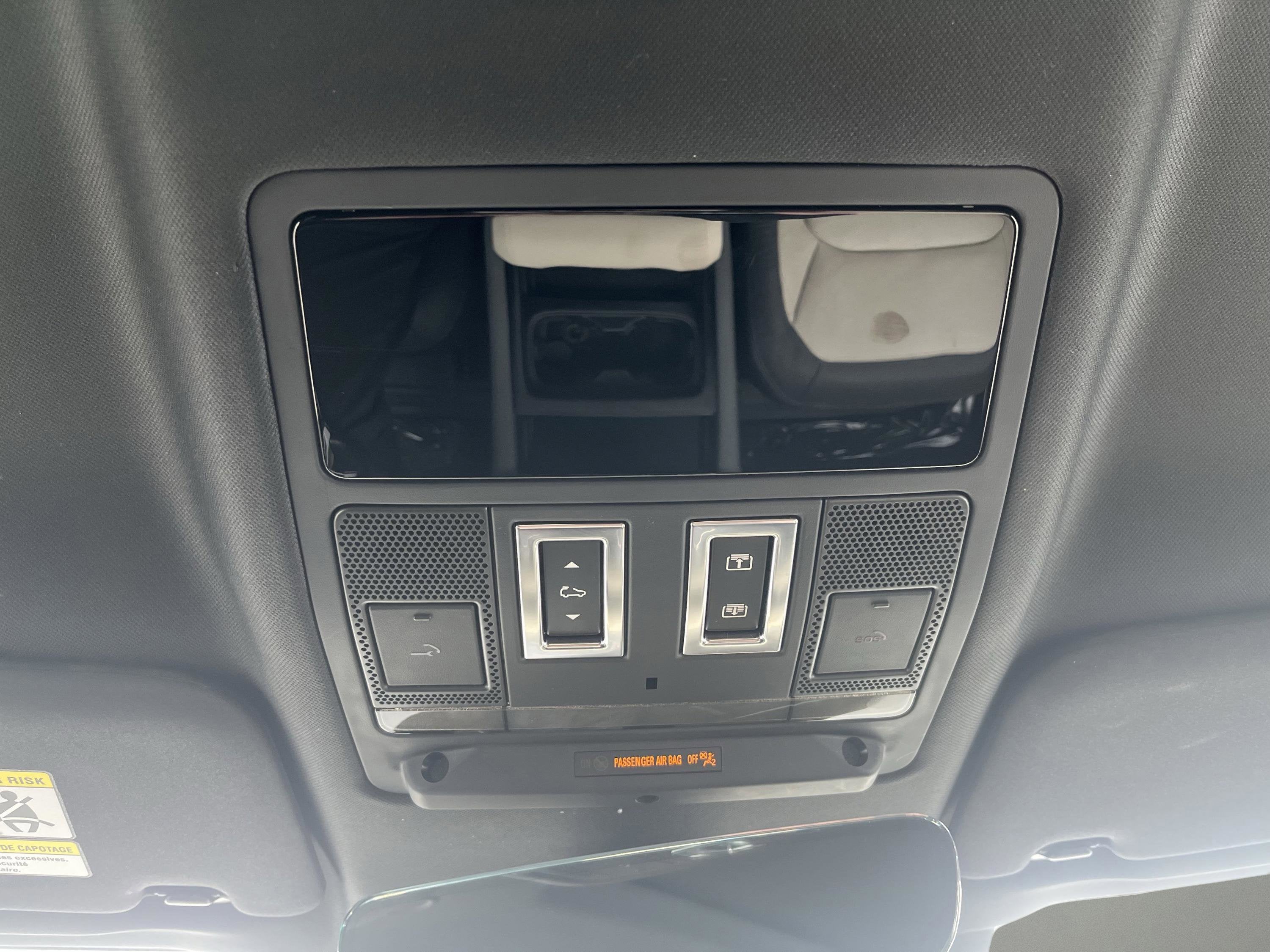 2023 Land Rover Defender 90 X-Dynamic SE