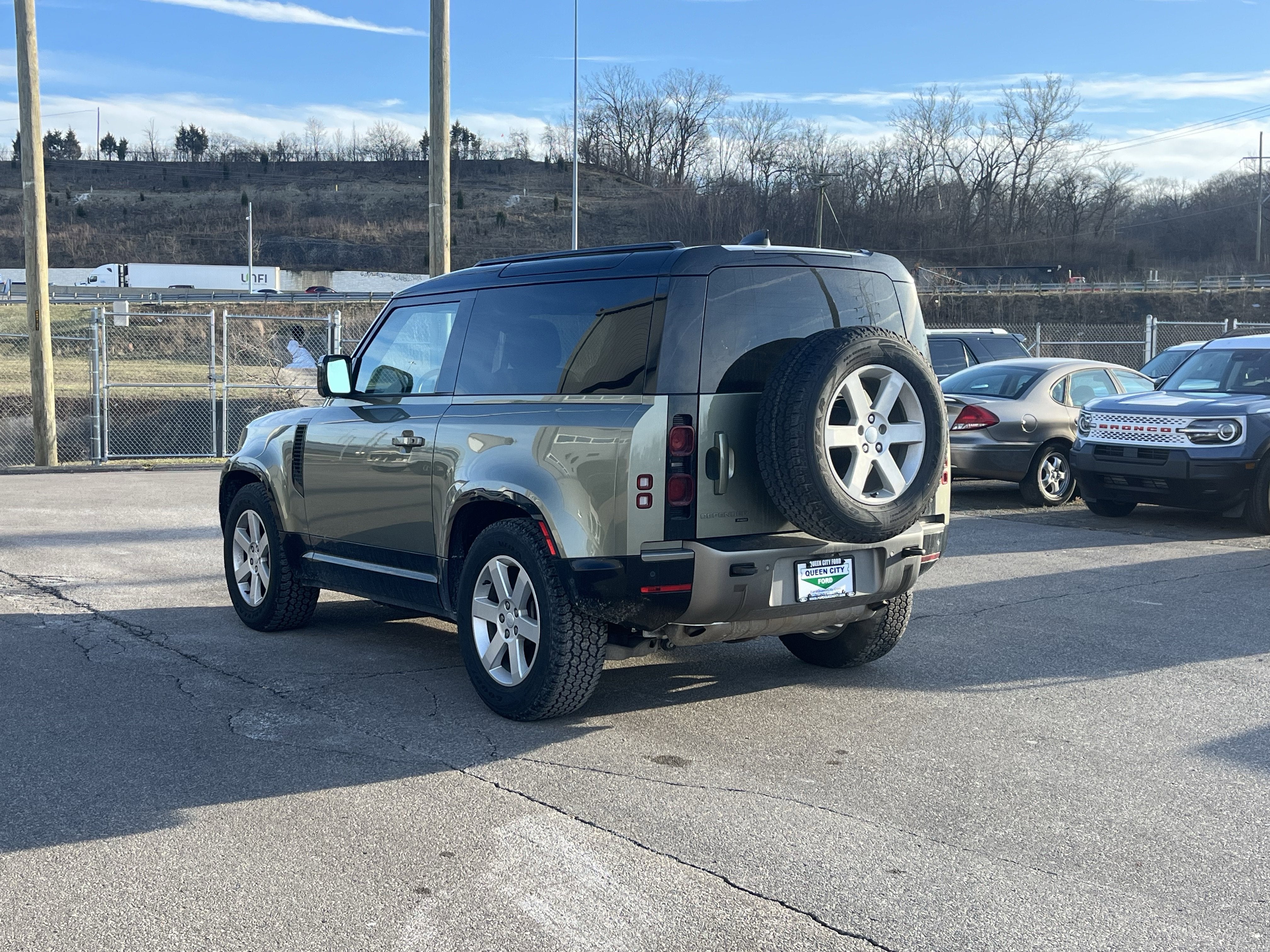 2023 Land Rover Defender 90 X-Dynamic SE