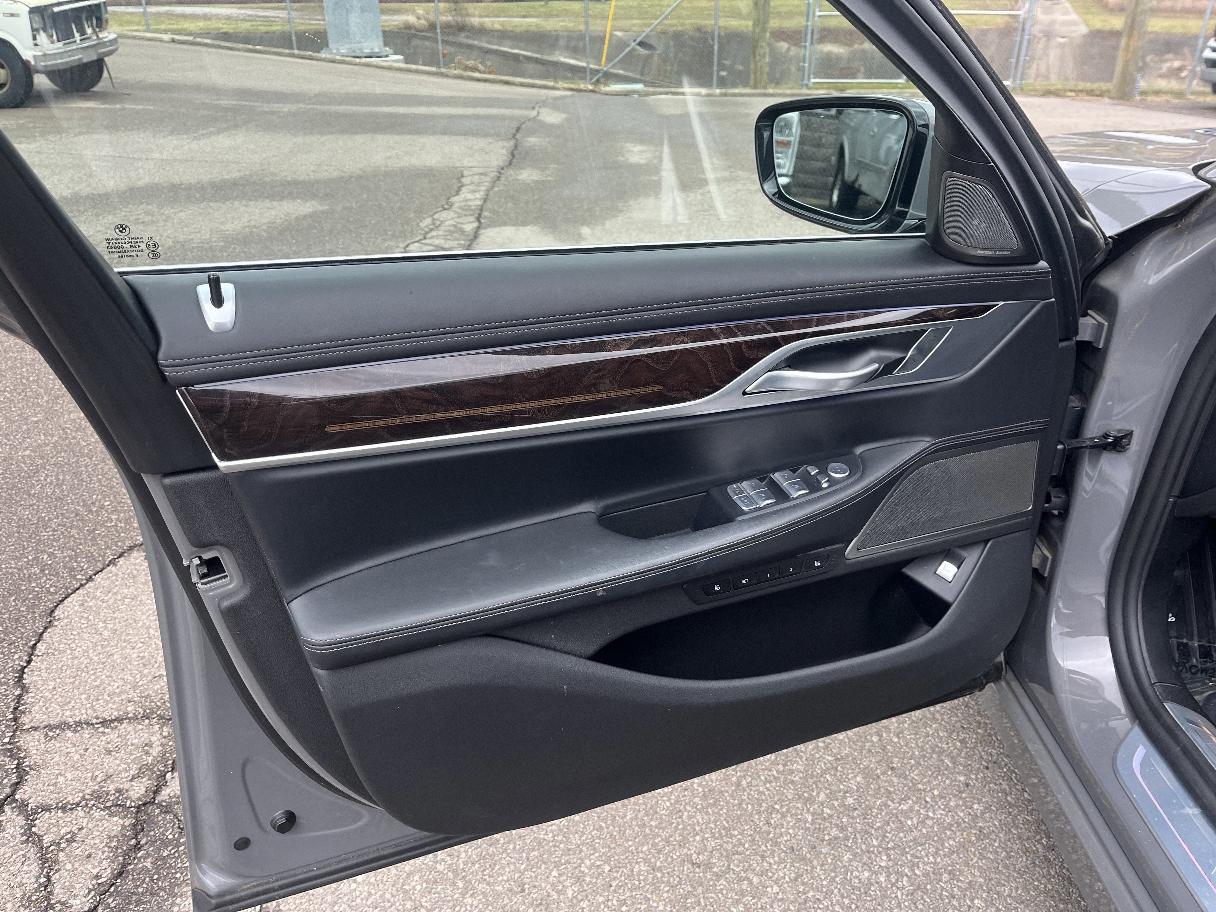 2022 BMW 7 Series 750i xDrive