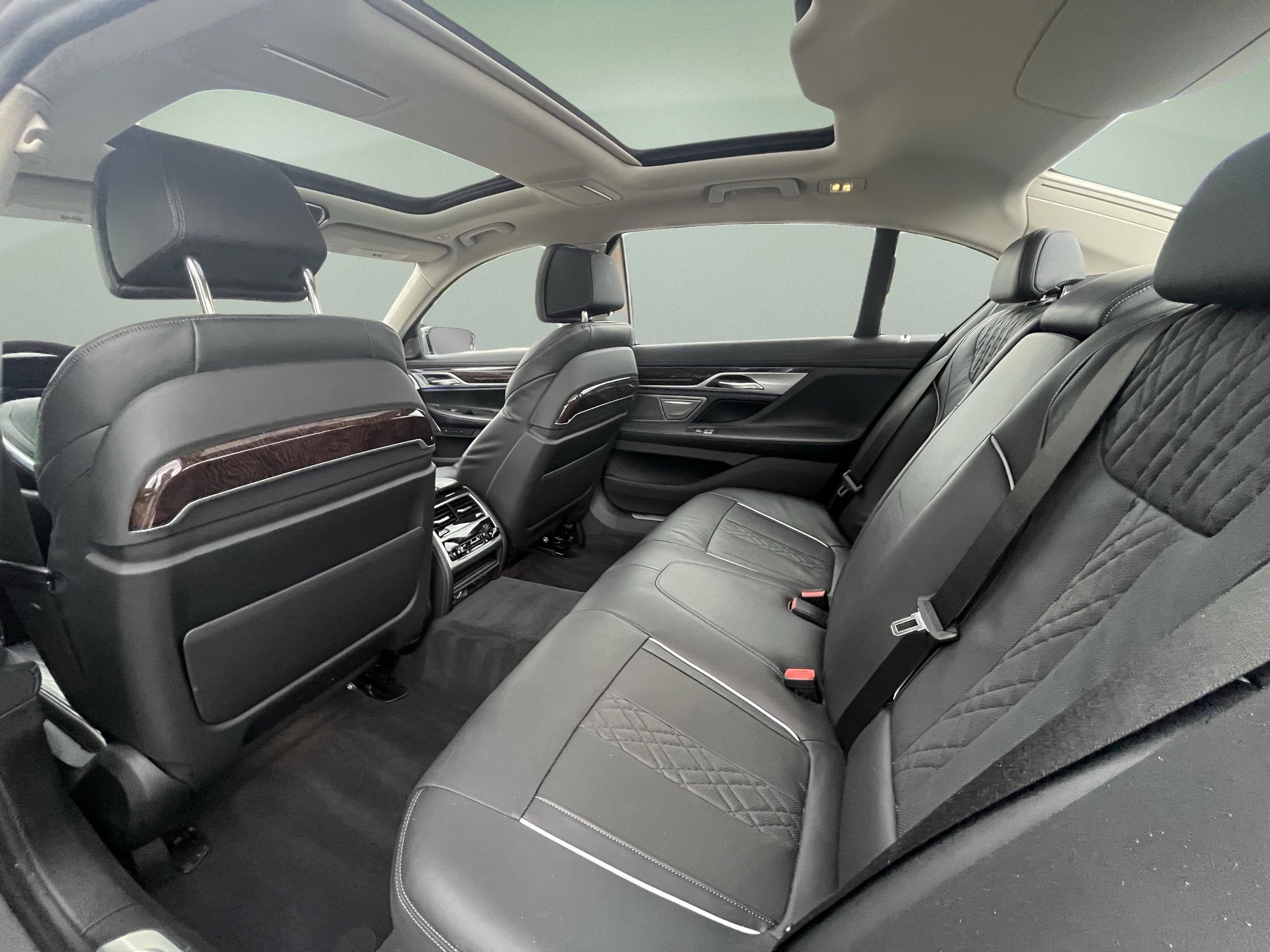 2022 BMW 7 Series 750i xDrive